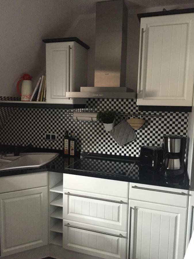 Niederzimmern Ferienwohnung „Zur Sonne“ מראה חיצוני תמונה